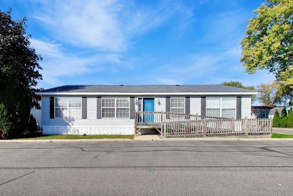 315 3rd Street, Northfield