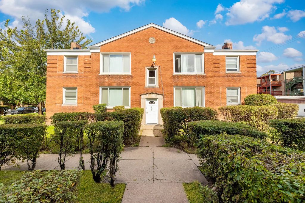 8939 S Blackstone Avenue, Chicago