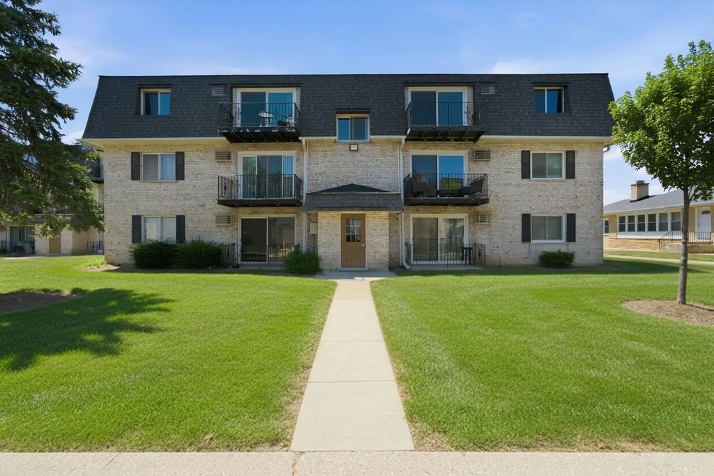 1311 N Baldwin Court 3a, Palatine