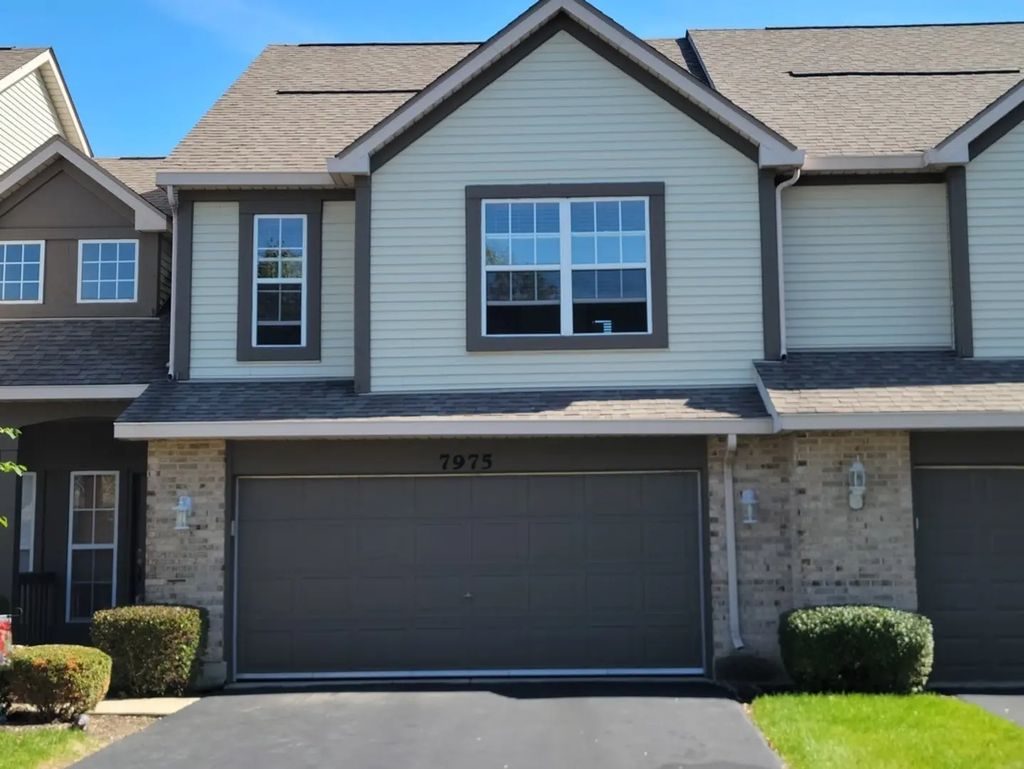 7975 Hedgewood Drive 7975, Darien