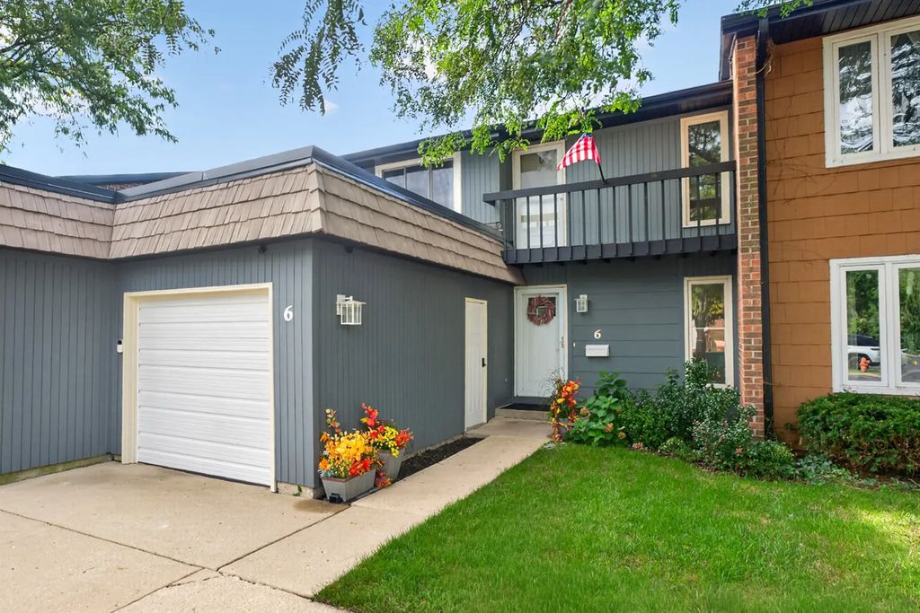 6 Cypress Square, Elgin