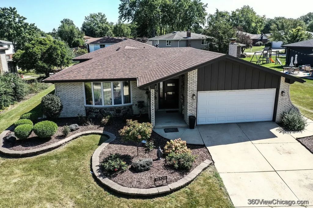 15329 Sunset Ridge Drive, Orland Park