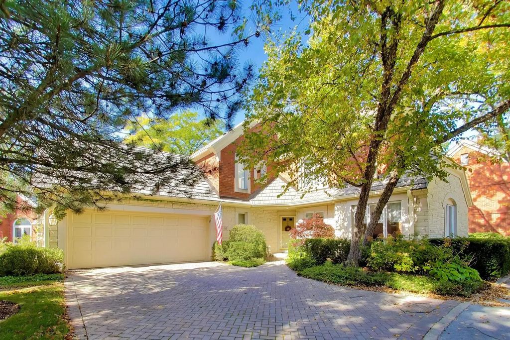 16 Regent Wood Road, Northfield