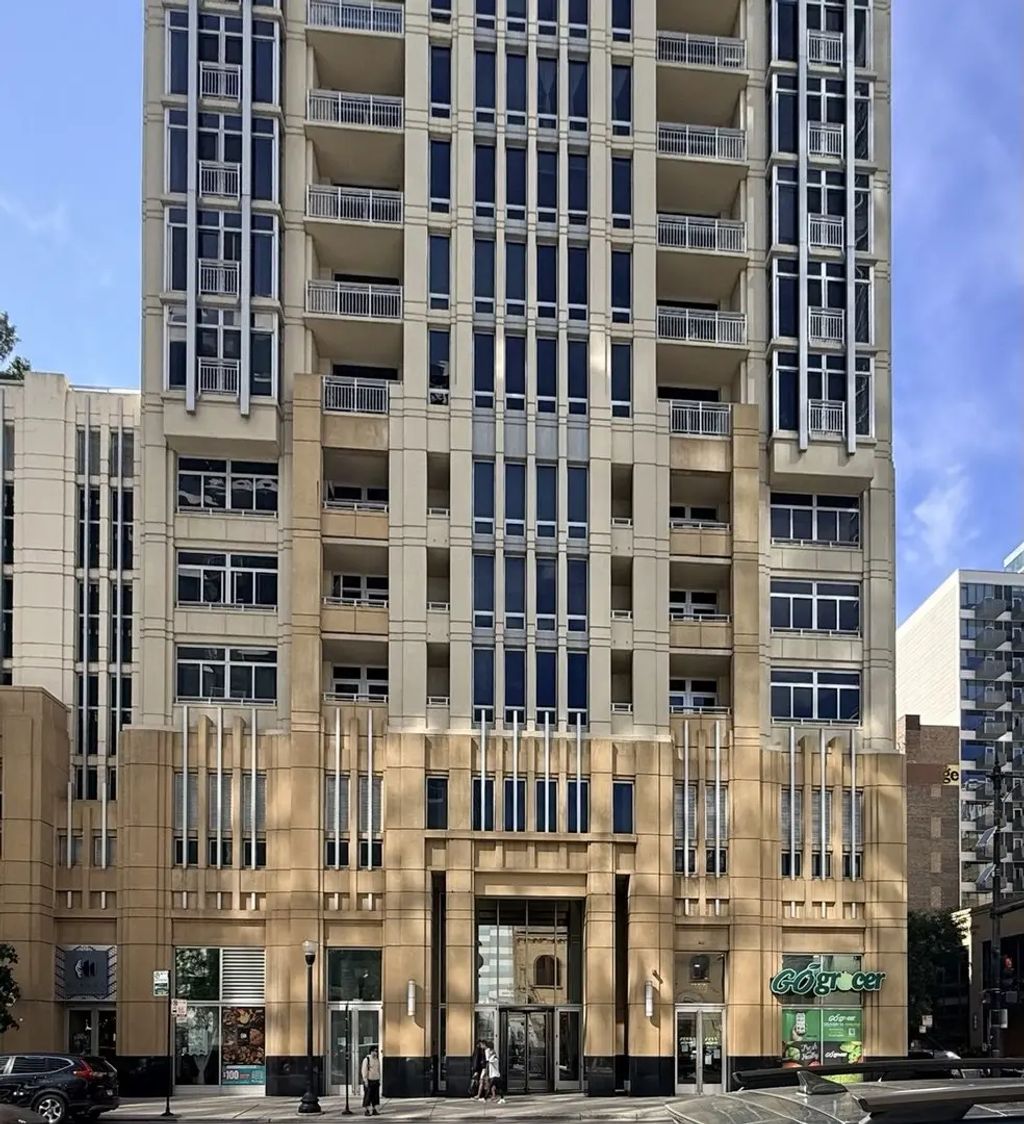1400 S Michigan Avenue 1111, Chicago