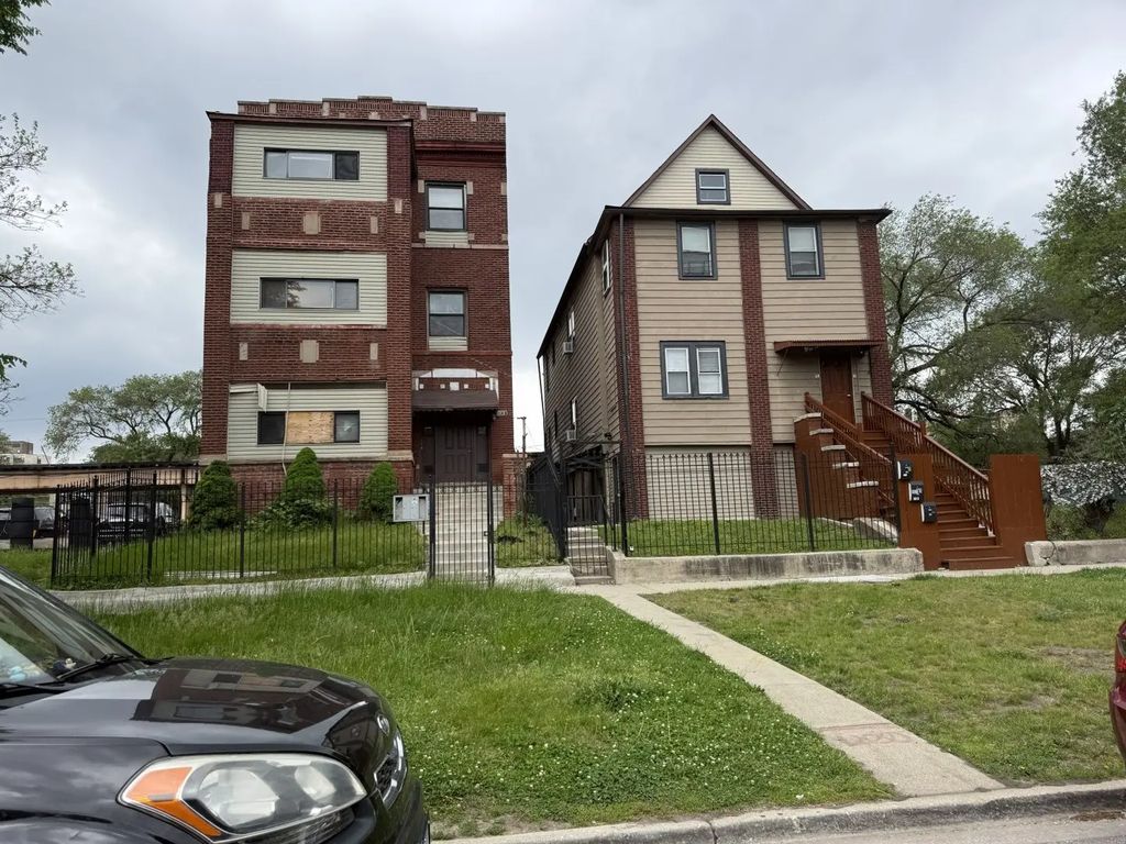 5920 S Calumet Avenue, Chicago