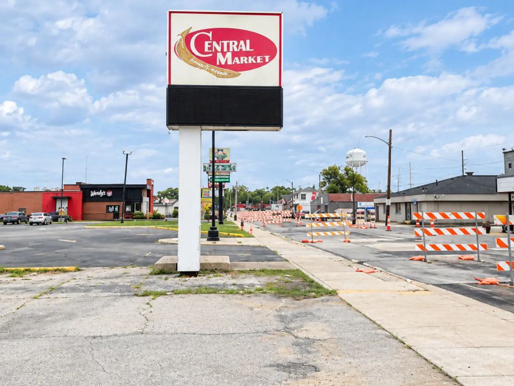 323 Central Avenue, Lake Station