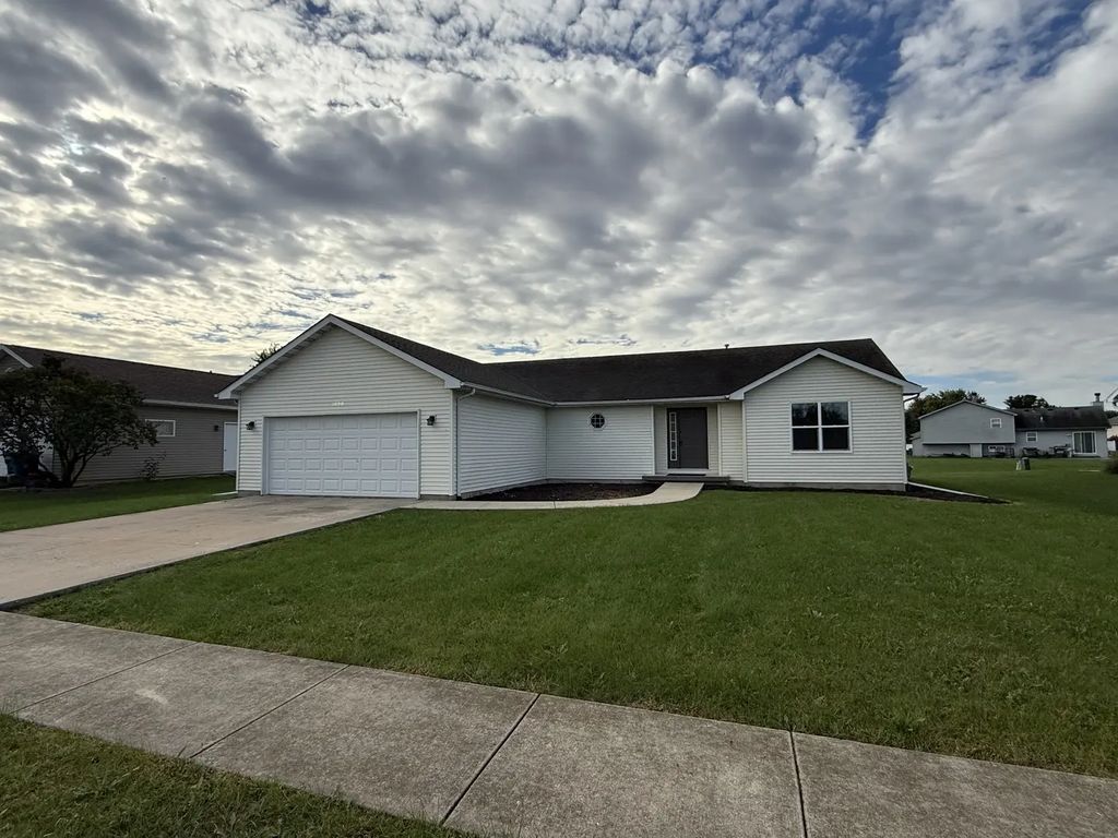 1890 Anne Lane, Morris