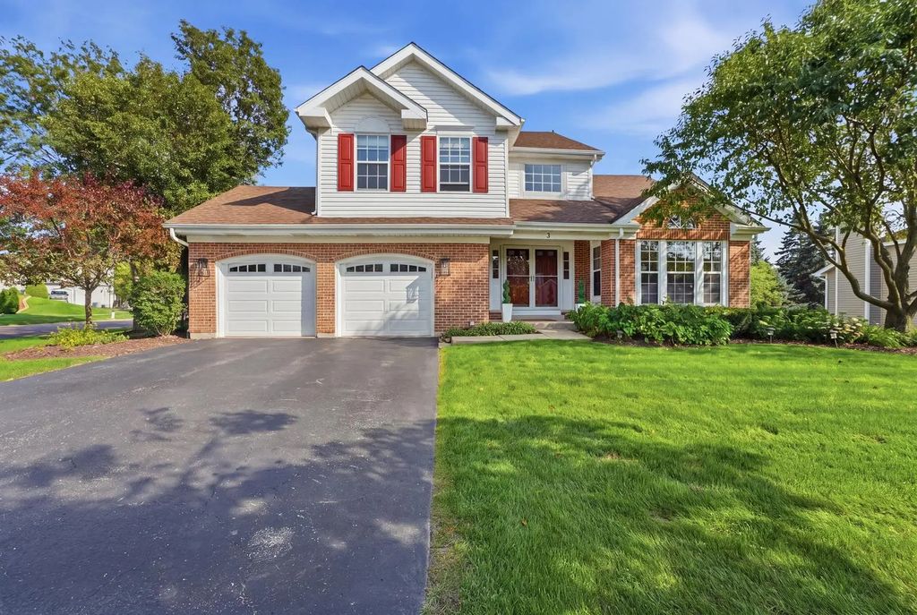 3 White Fence Trail, Streamwood