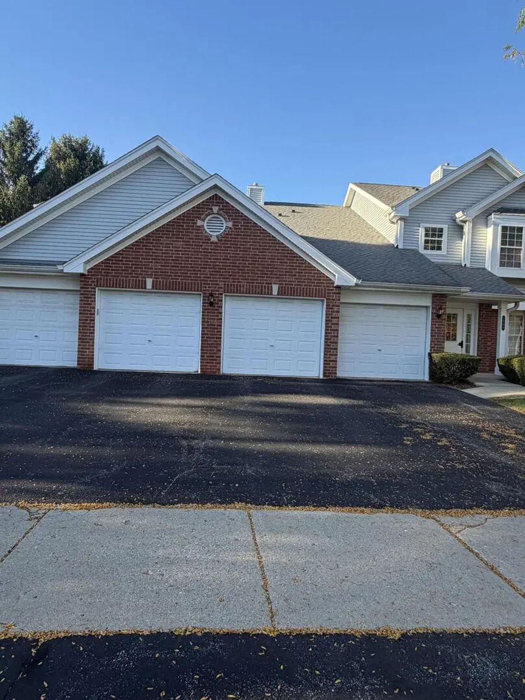 1508 W Pheasant Trail Drive 1, Arlington Heights
