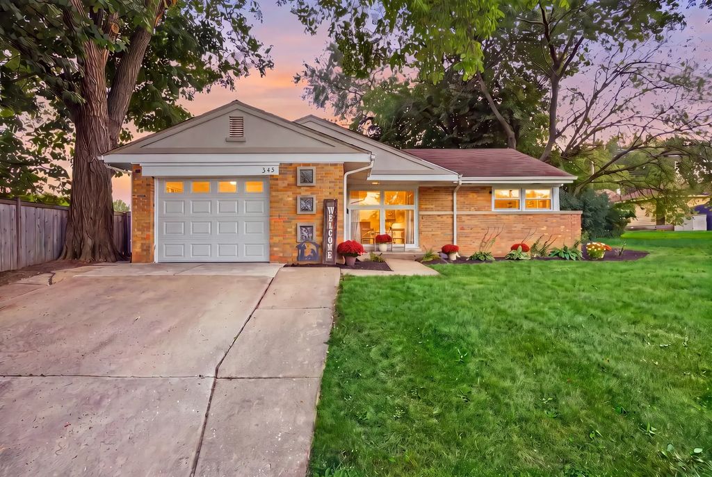 345 E Palatine Road, Palatine