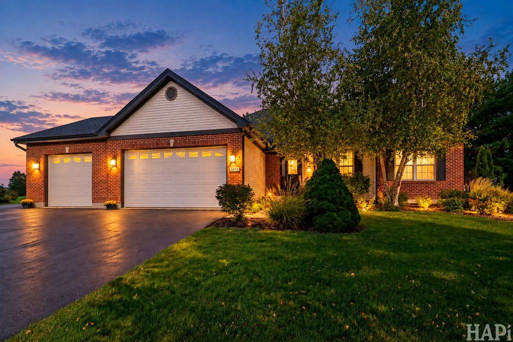 5910 Highland Prairie Drive, Johnsburg