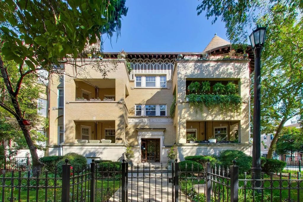 4601 N Malden Street 3, Chicago