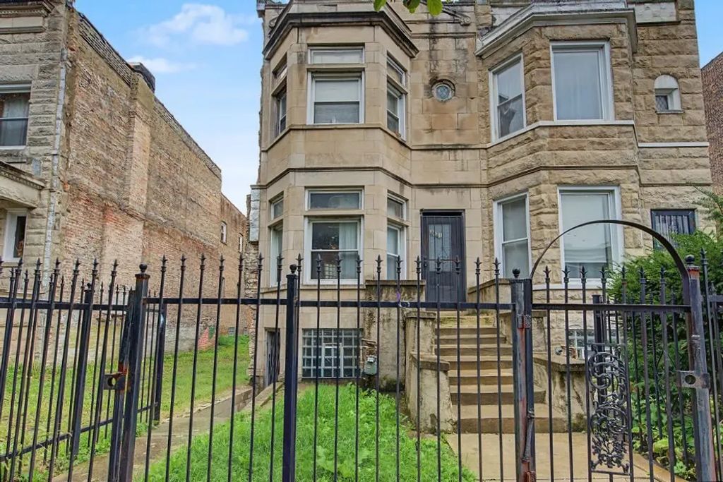 3621 W Lexington Street, Chicago