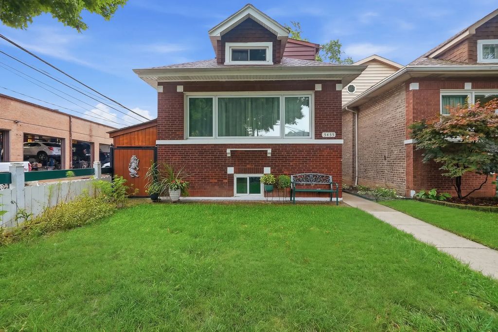 5455 N Lieb Avenue, Chicago