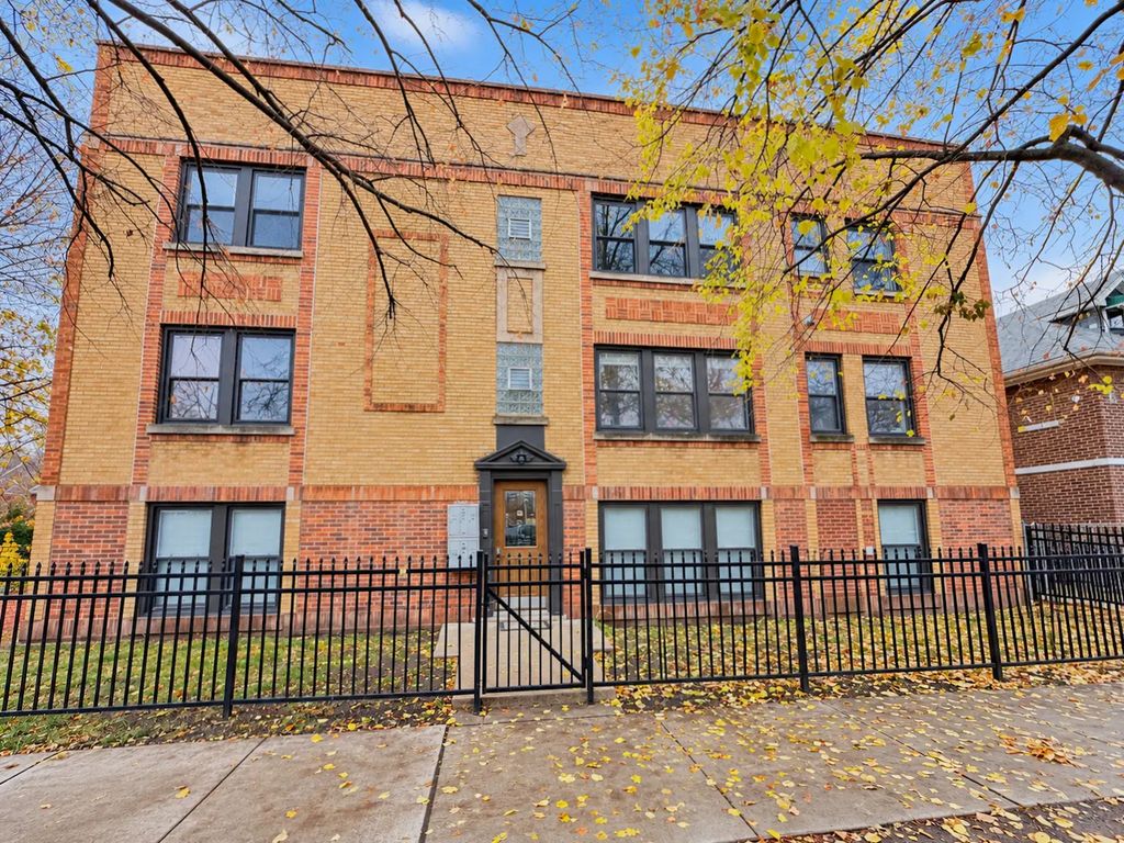 4204 N Melvina Avenue 2, Chicago