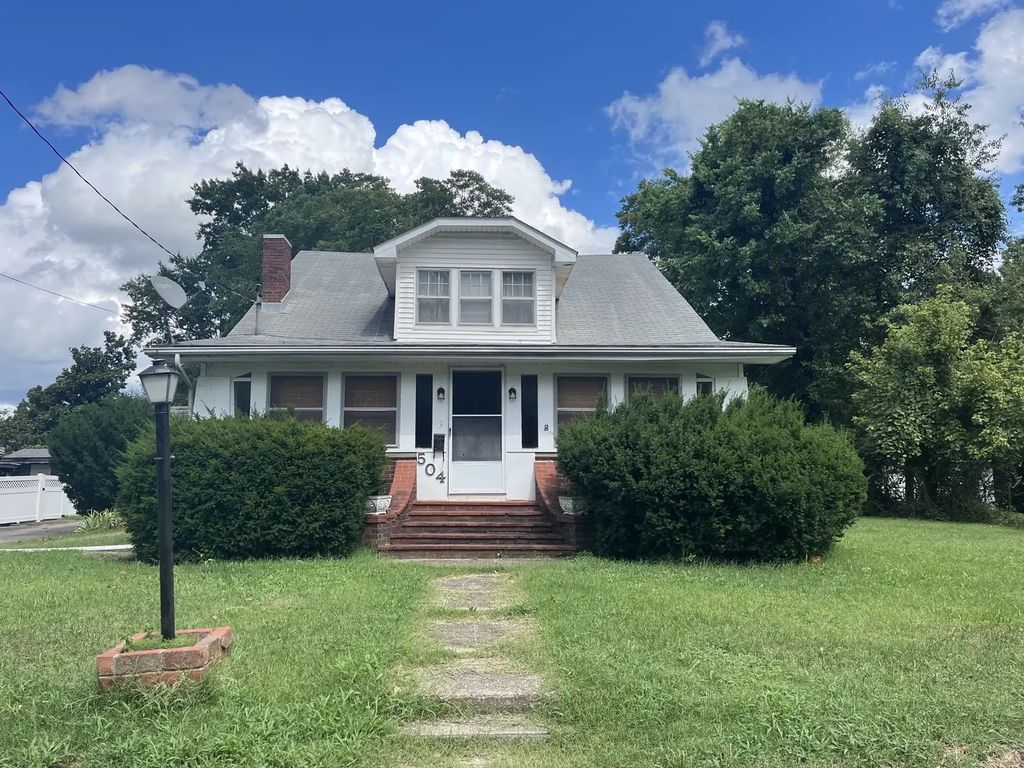 504 S Pennsylvania Avenue, Carterville