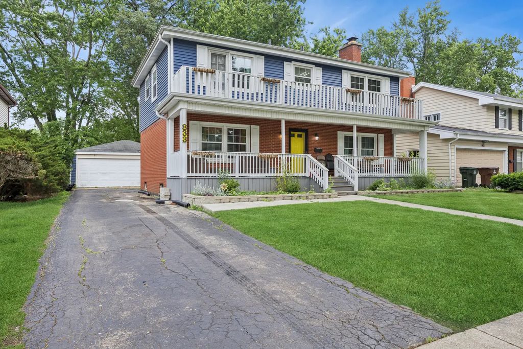 833 Elm Street, Flossmoor