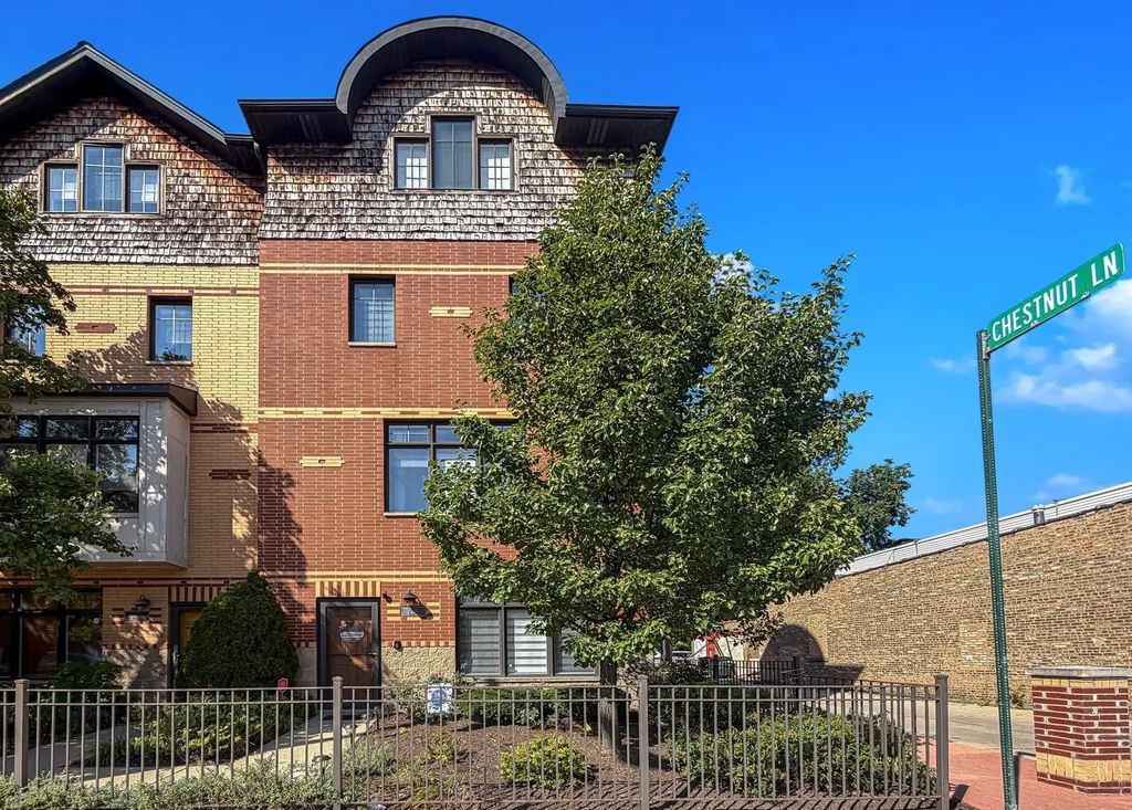 1016 Madison Street, Oak Park