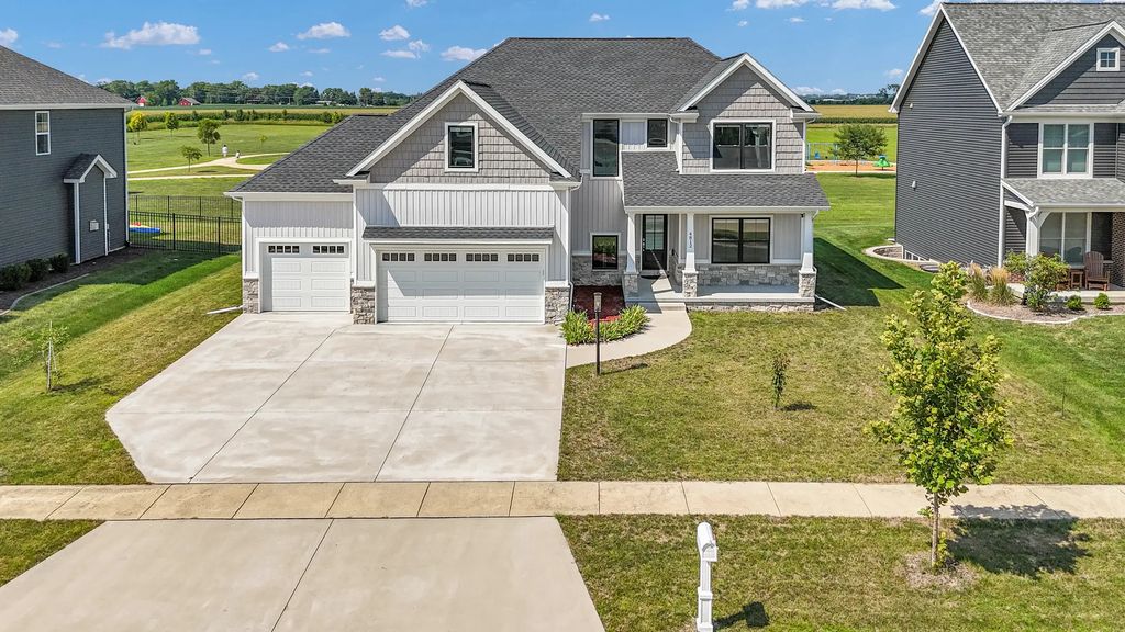 4812 Oakdale Drive, Champaign
