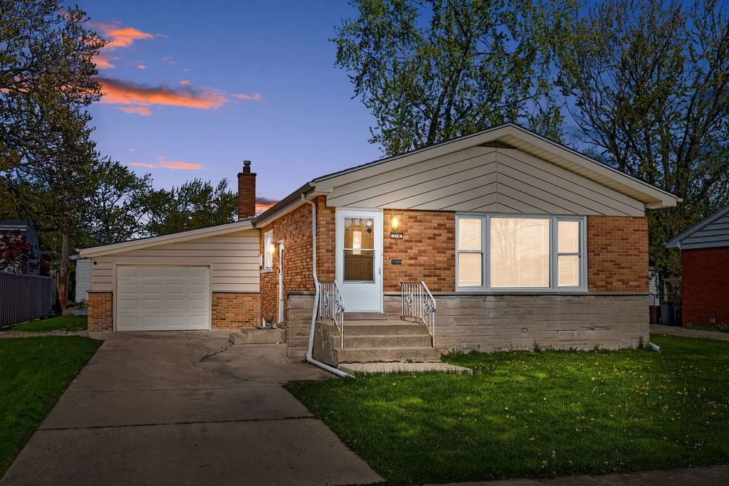 316 N Arquilla Drive, Chicago Heights