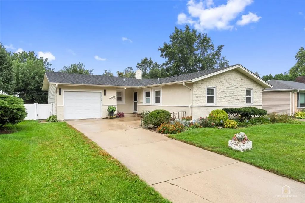 1409 W Willow Lane, Mount Prospect
