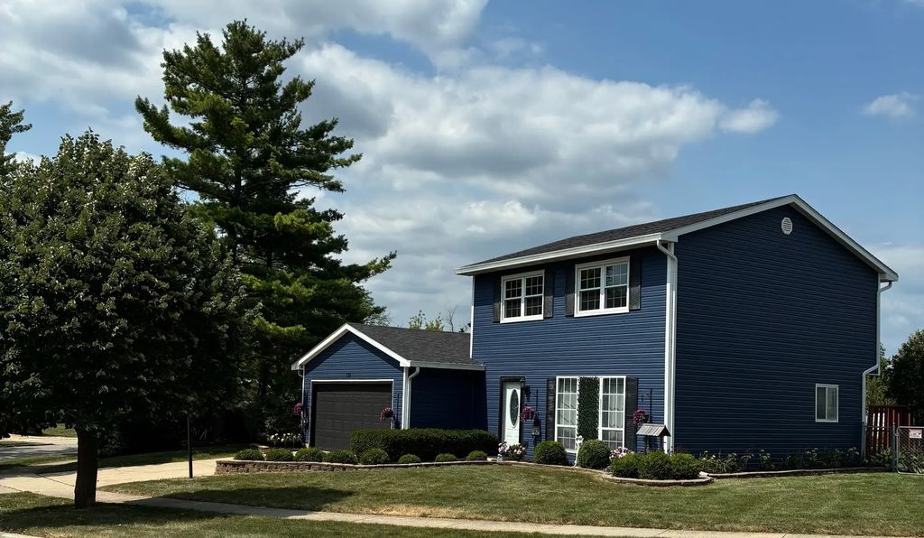 130 Lasalle Road, Streamwood