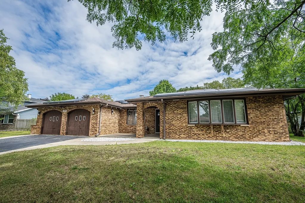 129 Millis Lane, Schaumburg