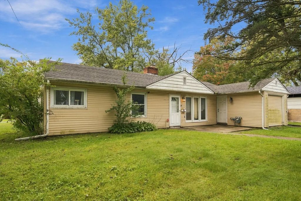 395 Oswego Street, Park Forest