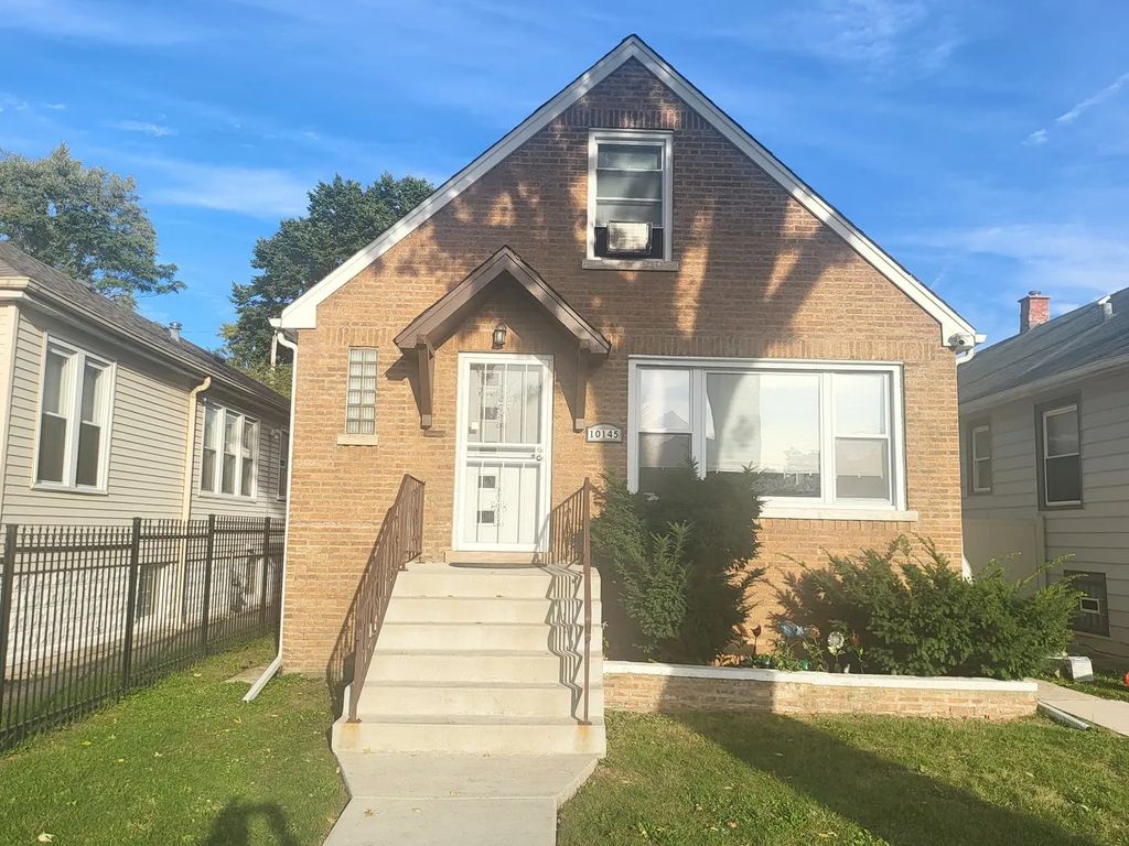10145 S Perry Avenue, Chicago