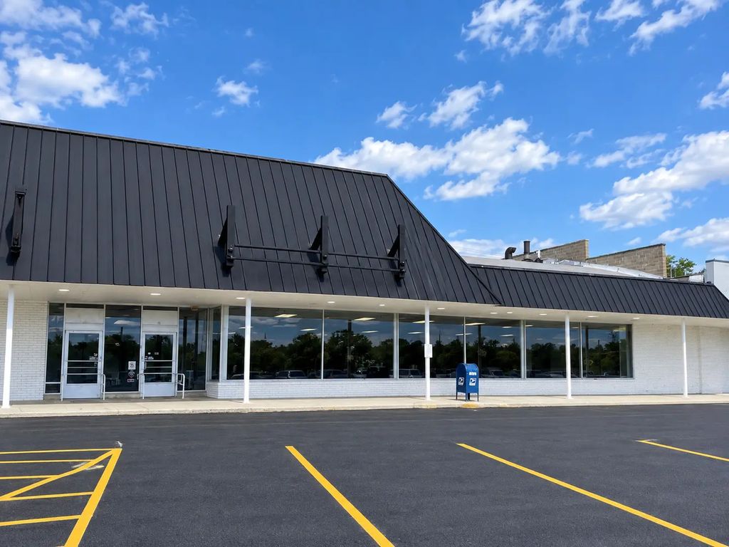 147 N Seymour Avenue, Mundelein