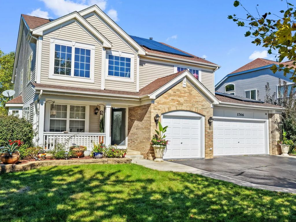 1766 Newbridge Circle, Elgin