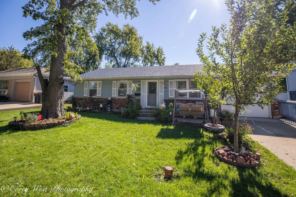 806 N Stowell Avenue, Streamwood