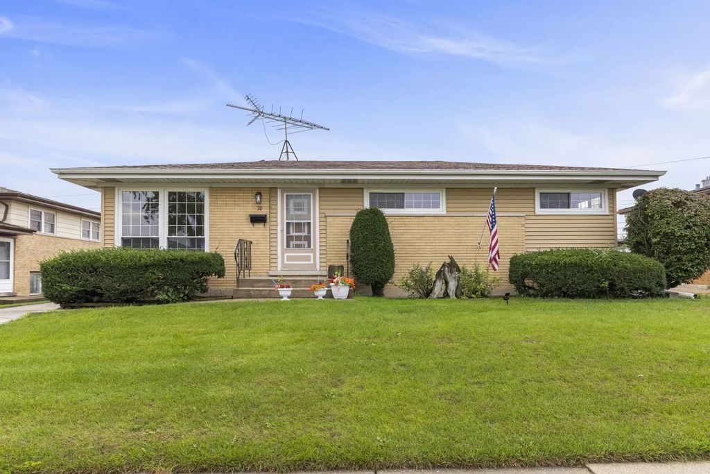 70 E Craig Drive, Chicago Heights