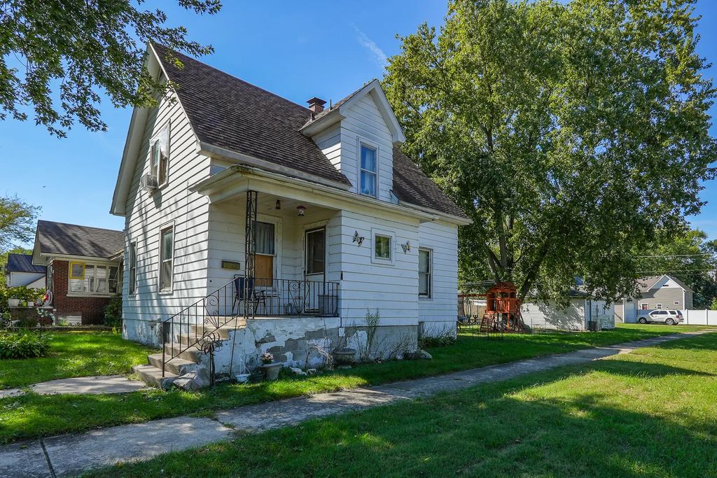 1203 S 4th Avenue, Kankakee