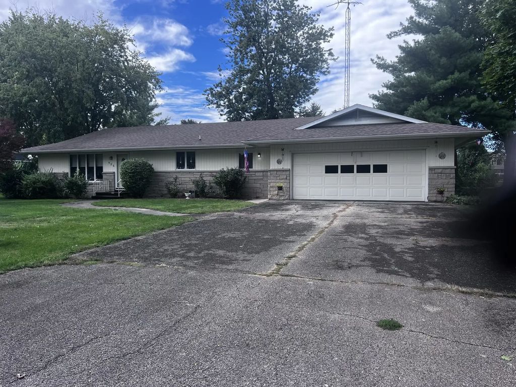 526 N 4th Street, Cissna Park