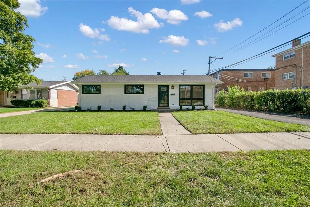 937 Pamela Drive, Bensenville