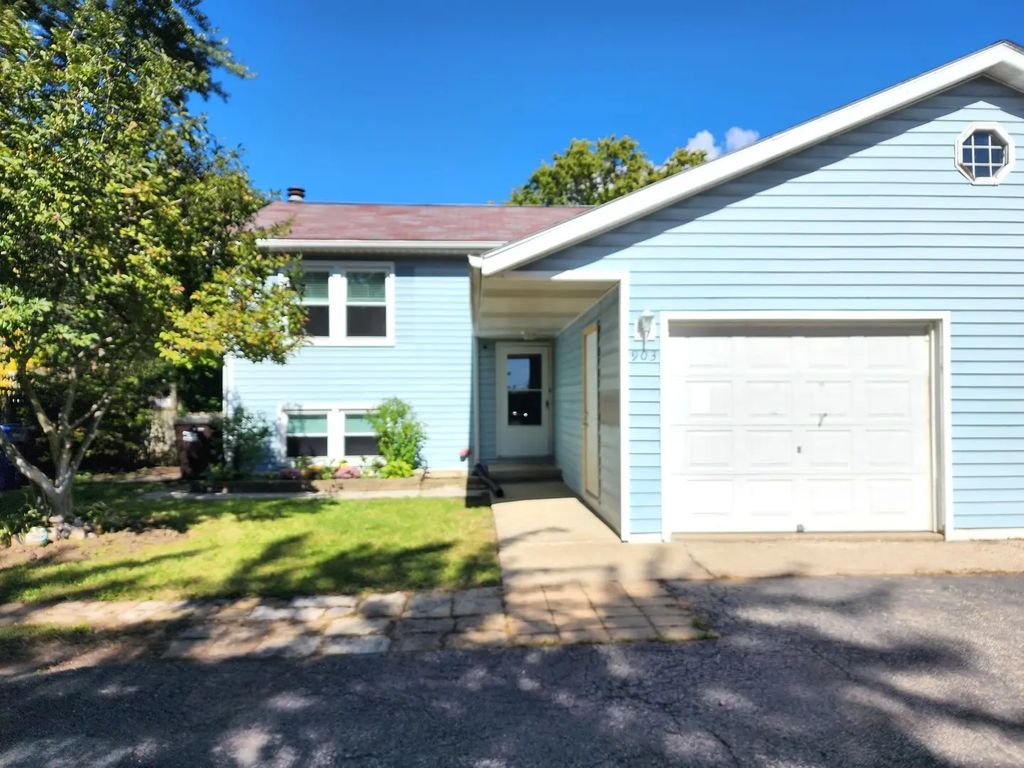 903 E Liberty Street, Wauconda