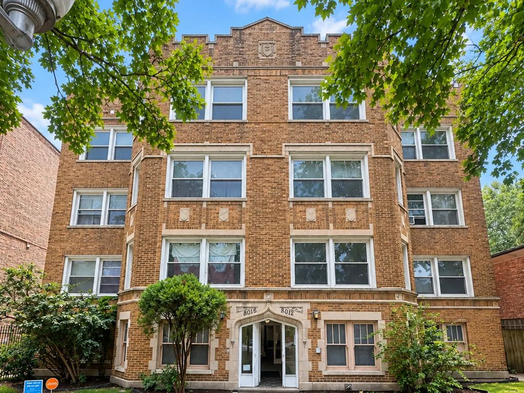 8012 S Essex Avenue 3s, Chicago