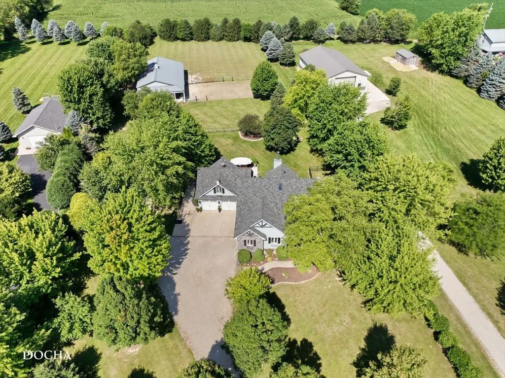 4229 E 2551st Road, Sheridan