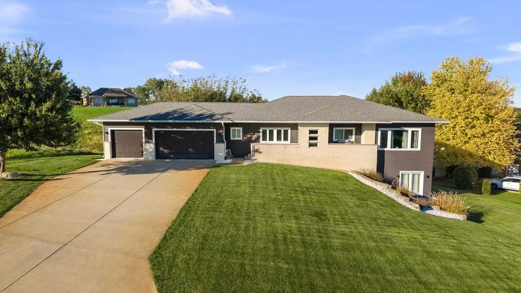 27086 238th Street, LeClaire
