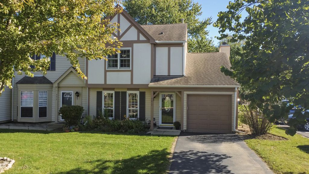5217 Willow Court, Gurnee