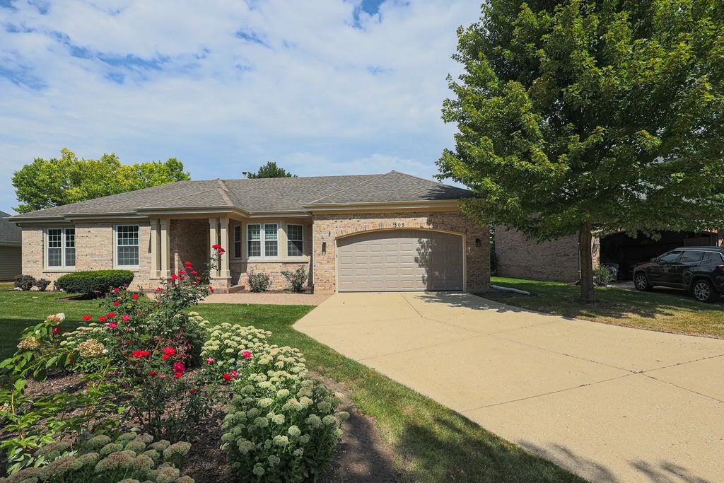 305 Torrington Drive, Bloomingdale