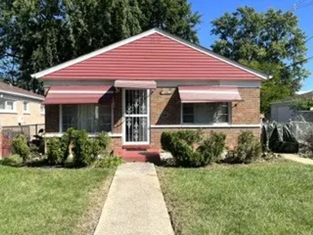 15435 Winchester Avenue, Harvey