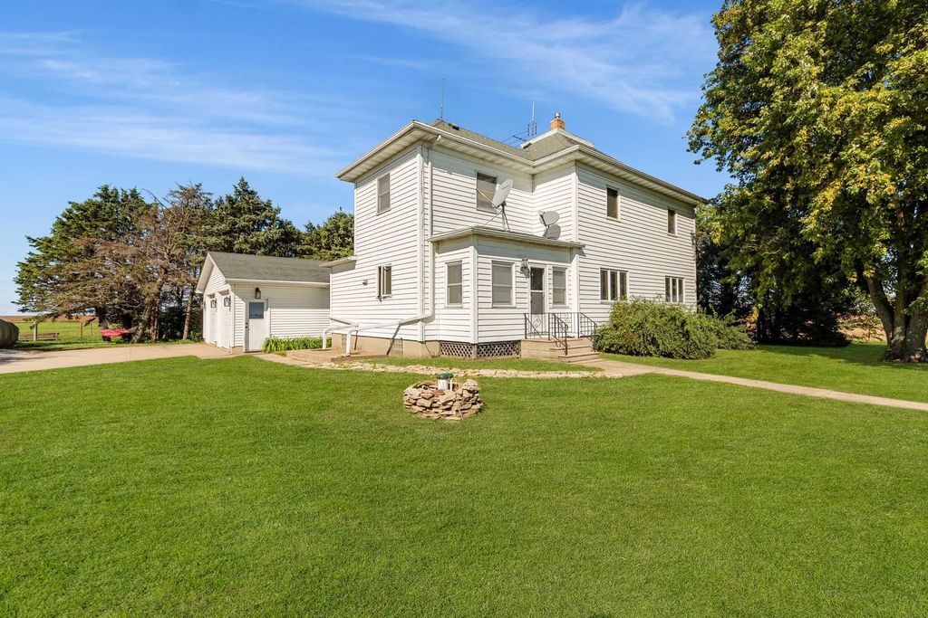 1799 E 8th Road, Tonica