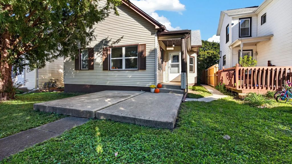 510 1/2 E Mulberry Street, Bloomington