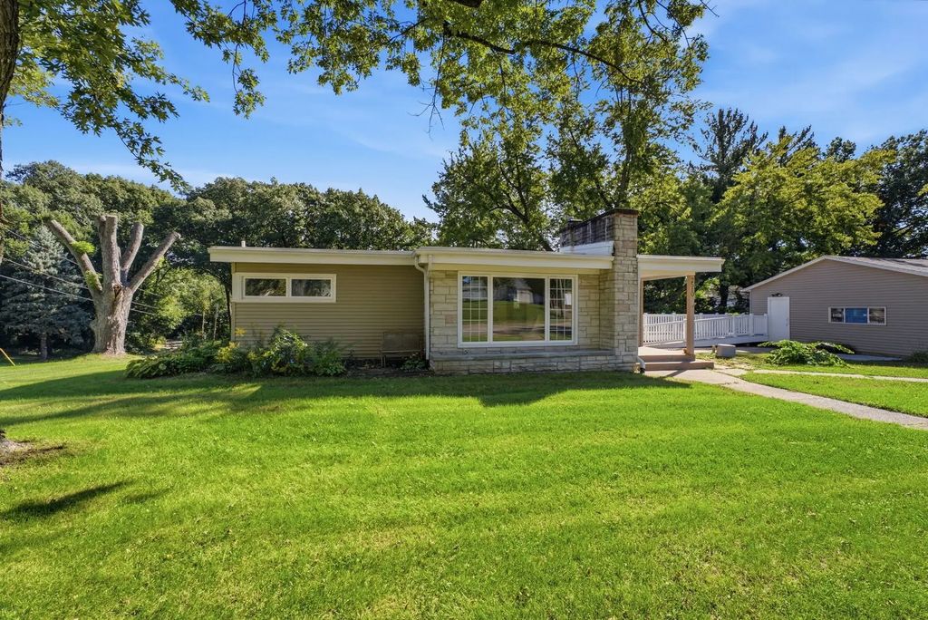 2510 7th Street, Moline