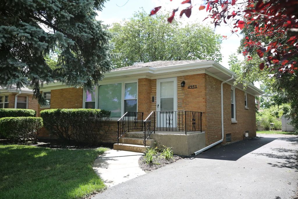 4951 Howard Street, Skokie