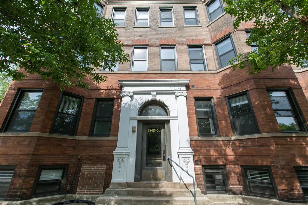 2850 N Seminary Avenue 3, Chicago