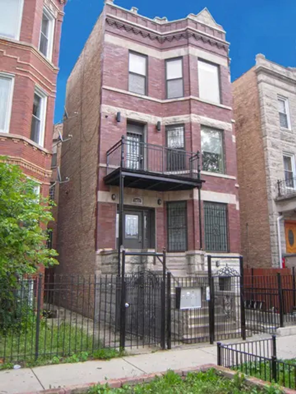 1437 N Washtenaw Avenue 1, Chicago