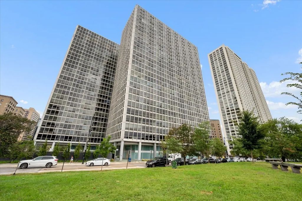 330 W Diversey Parkway 706, Chicago